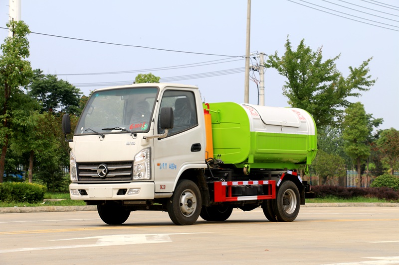 凱馬勾臂式垃圾車高清圖