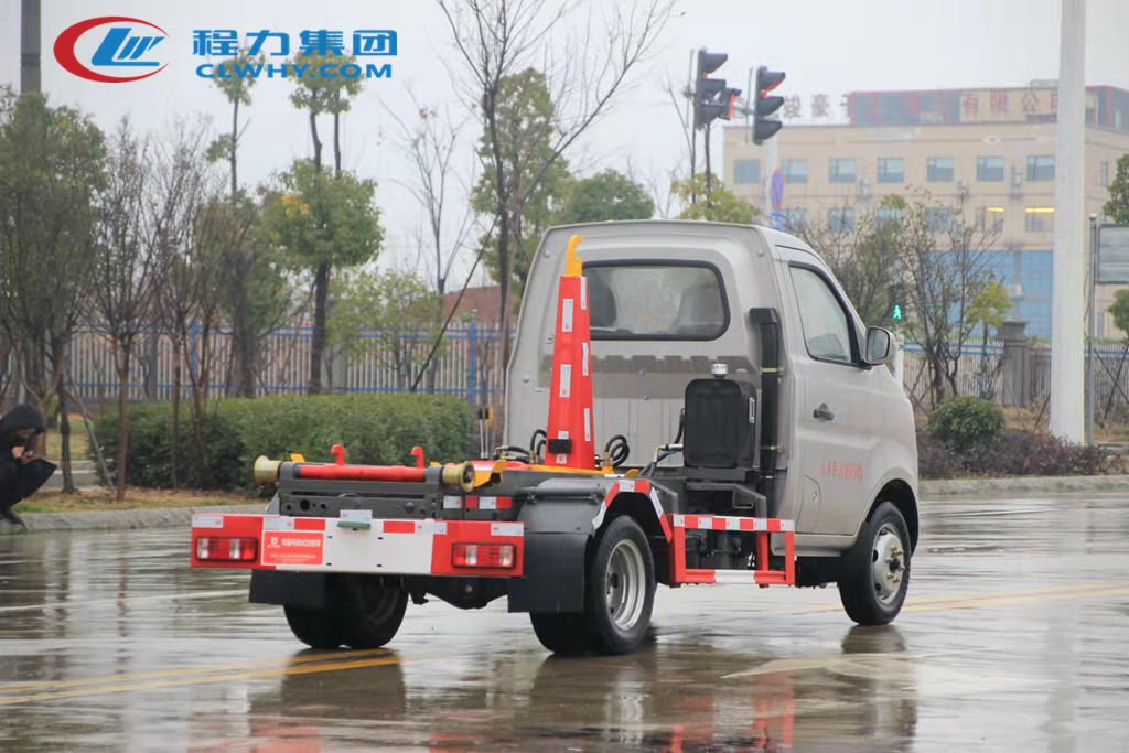 長(zhǎng)安3方勾臂垃圾車高清圖