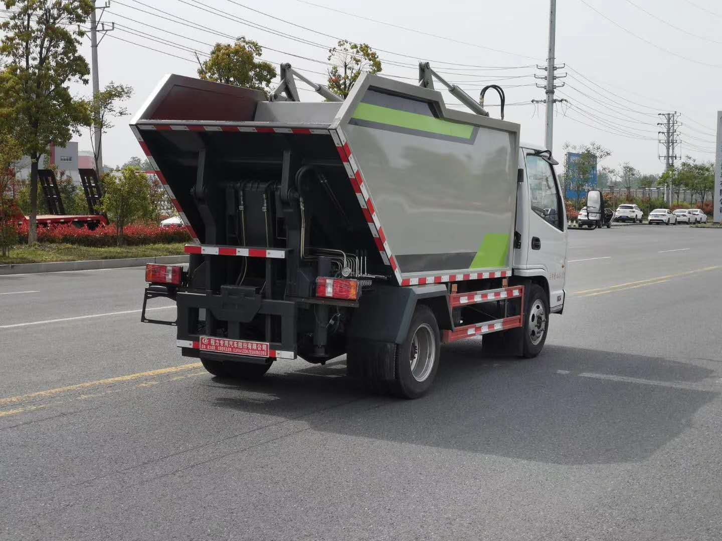 垃圾清運車，輕松解決環(huán)衛(wèi)小區(qū)公園城鄉(xiāng)垃圾運輸(圖5)